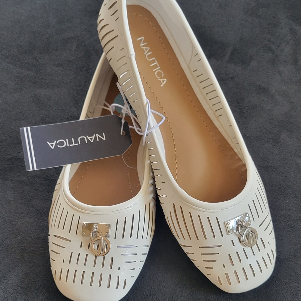 Nautica Womens White Flats